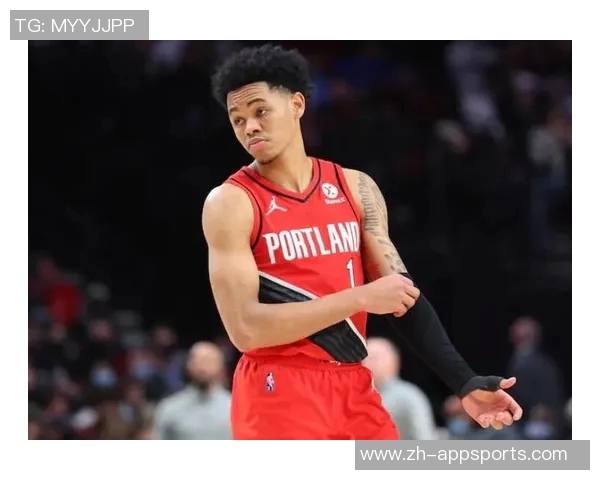 安芬尼西蒙斯谈与马祖拉的默契建立过程及其对球队磨合的积极影响