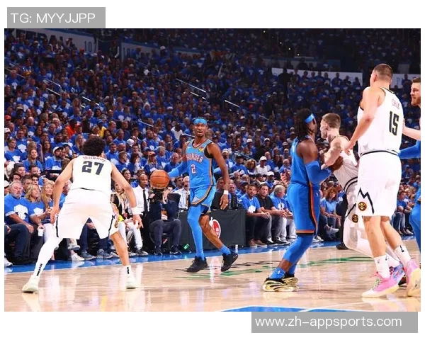 阿德尔曼赞穆雷状态出色并对其休赛期组织训练表示欣慰