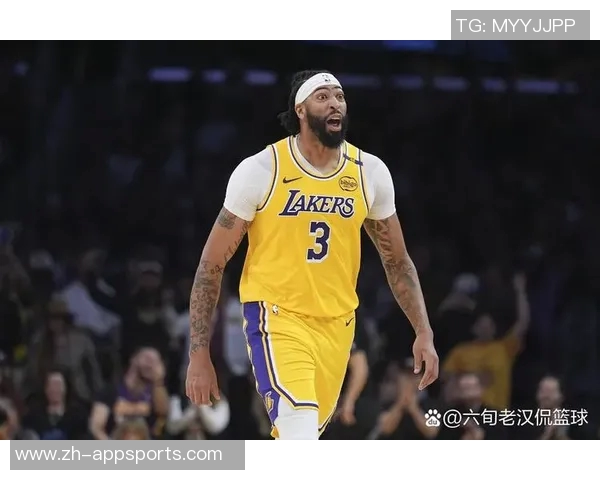 浓眉出战24分钟表现平平12分4板1助正负值惨淡24