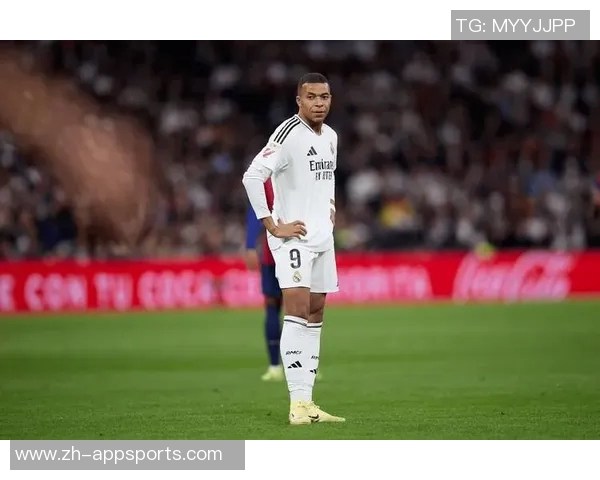 姆巴佩对阵巴萨表现惊艳生涯9场比赛已攻入12球