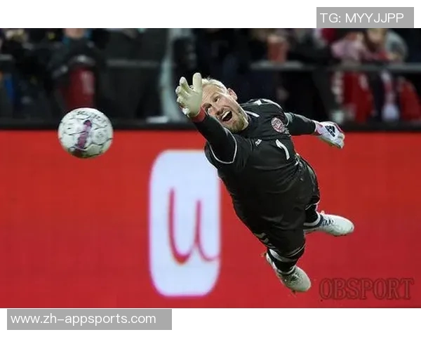 英媒报道小舒梅切尔赛前发现球门高度异常紧急调整确保比赛顺利进行 英媒报道小舒梅切尔赛前发现球门高度异常紧急调整确保比赛顺利进行