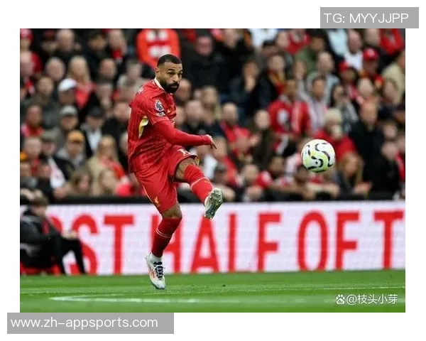 评论员建议萨拉赫提升防守能力以保持首发位置 评论员建议萨拉赫提升防守能力以保持首发位置